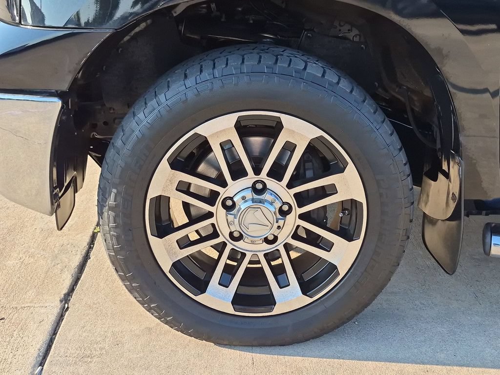 Used 2013 Toyota Tundra 2WD CrewMax w/ Tow Pkg image 15