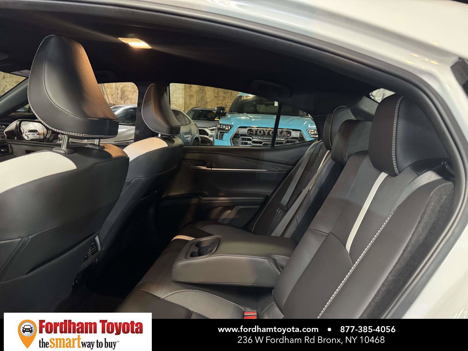 Used 2025 Toyota Camry SE FWD image 12