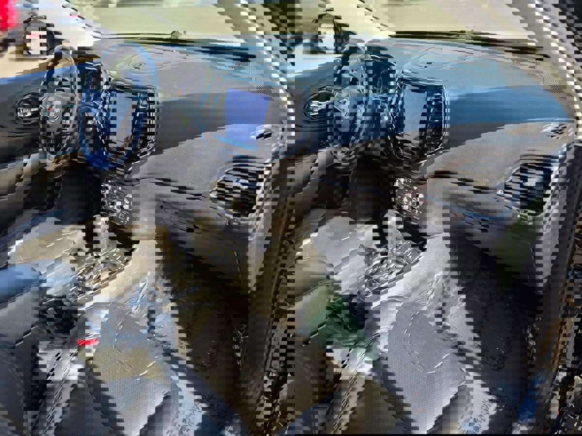 Used 2019 Jeep Cherokee Limited image 9