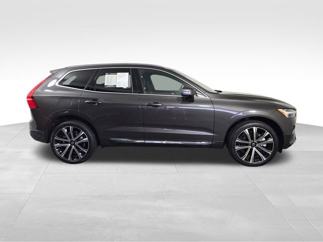 Used 2023 Volvo XC60 T8 Ultimate w/ Climate Package image 8
