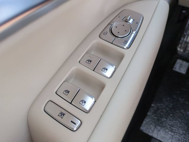 Certified 2026 Genesis G70 2.5T RWD image 23
