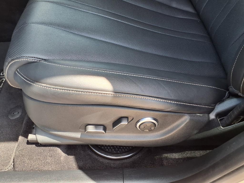 Used 2024 Genesis GV80 2.5T AWD/4WD image 25