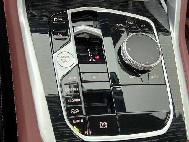 Used 2025 BMW X6 M60i w/ Parking Assistance Package image 16