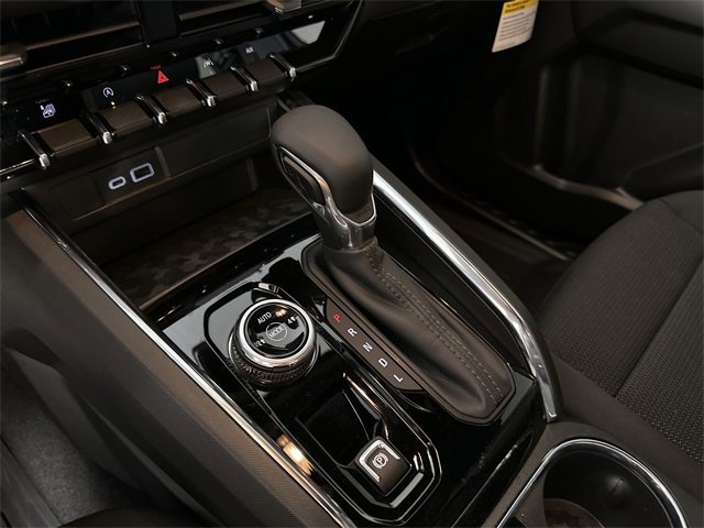 New 2025 GMC Canyon Elevation w/ Convenience Package image 16