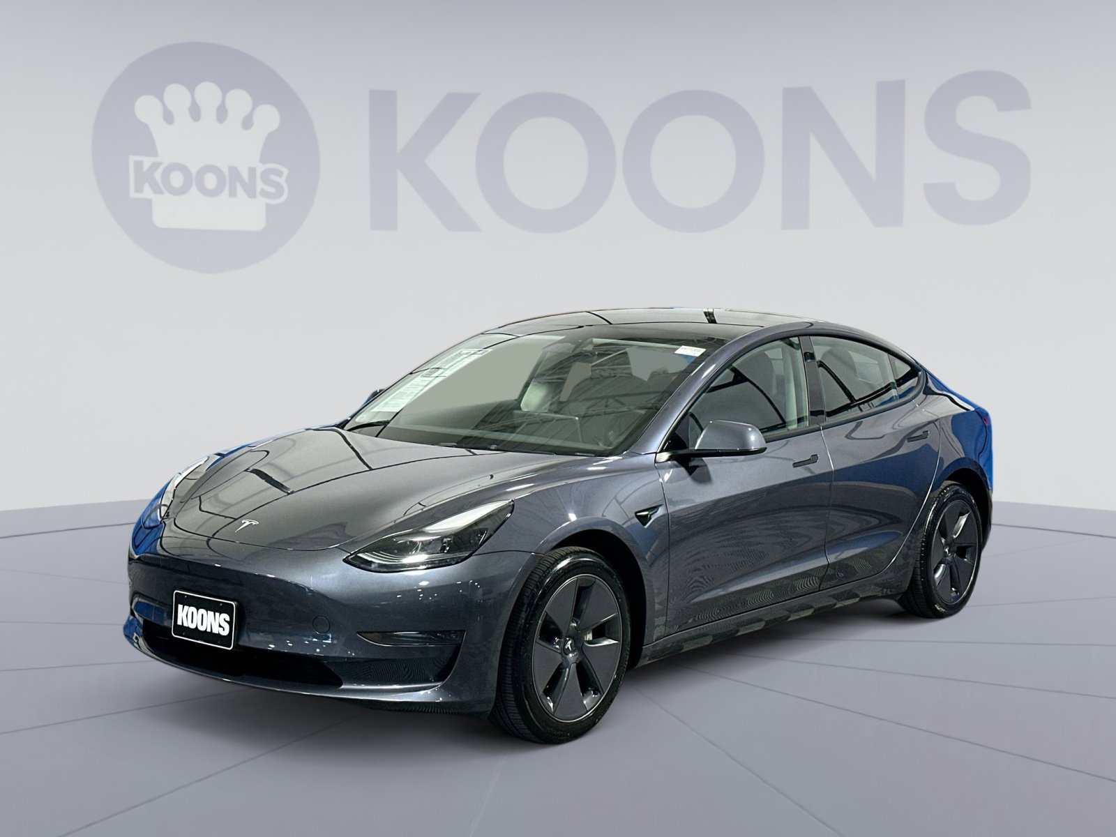 Used 2023 Tesla Model 3 Standard Range image 1
