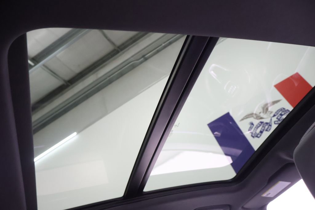 Used 2024 Audi Q3 2.0T Premium Plus w/ Premium Plus Package image 25