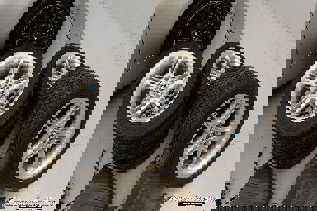 Used 2002 BMW Z8 image 99