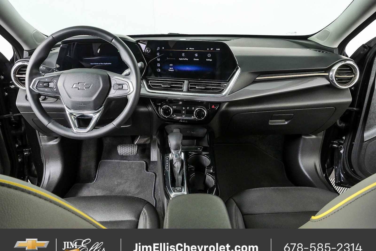Certified 2025 Chevrolet Trax ACTIV w/ Driver Confidence Package FWD image 17