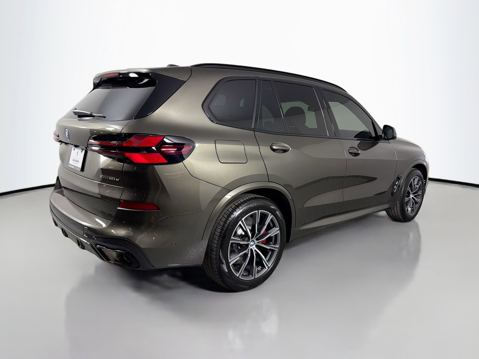 New 2026 BMW X5 xDrive50e w/ M Sport Package image 5