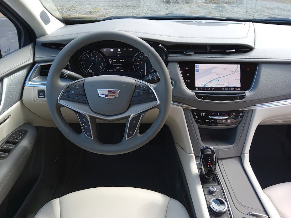 New 2026 Cadillac XT5 Premium Luxury w/ Driver Assist Package AWD/4WD image 13
