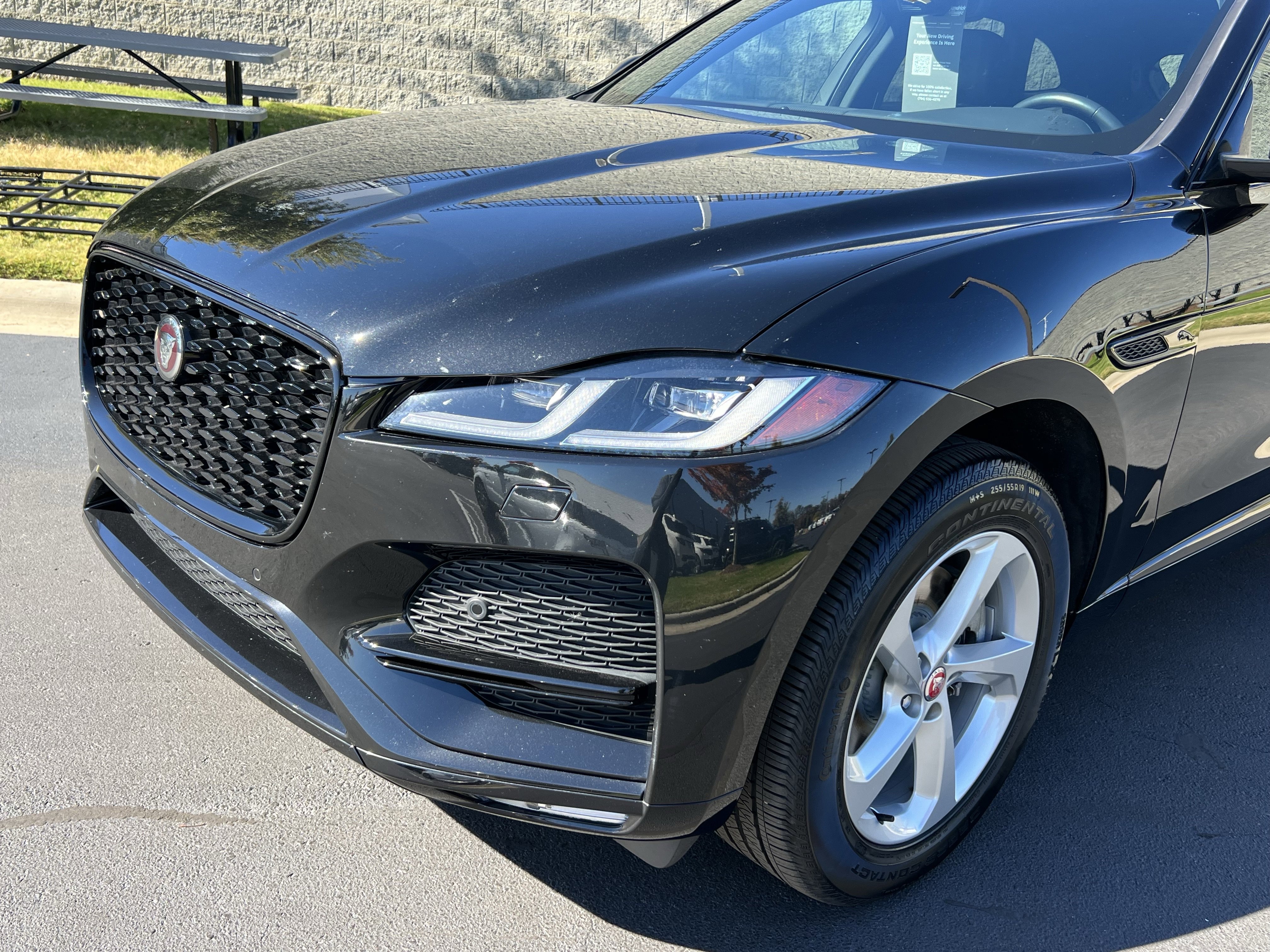 Certified 2023 Jaguar F-PACE S image 12