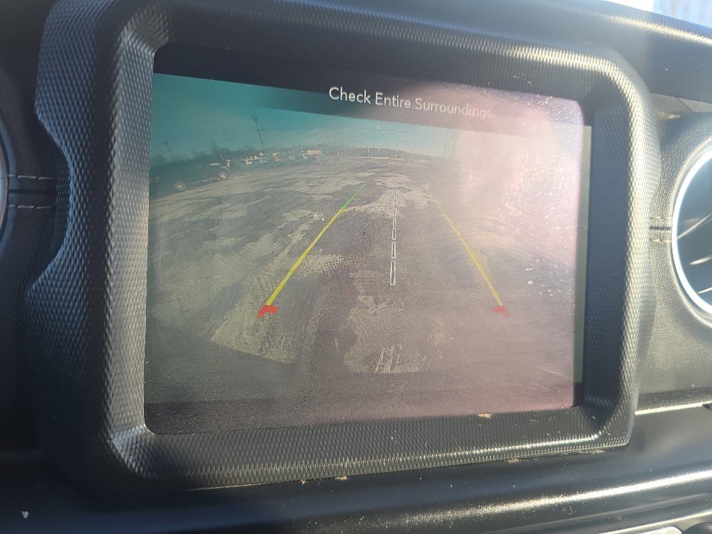 Used 2022 Jeep Wrangler Unlimited Sahara w/ Cold Weather Group image 30