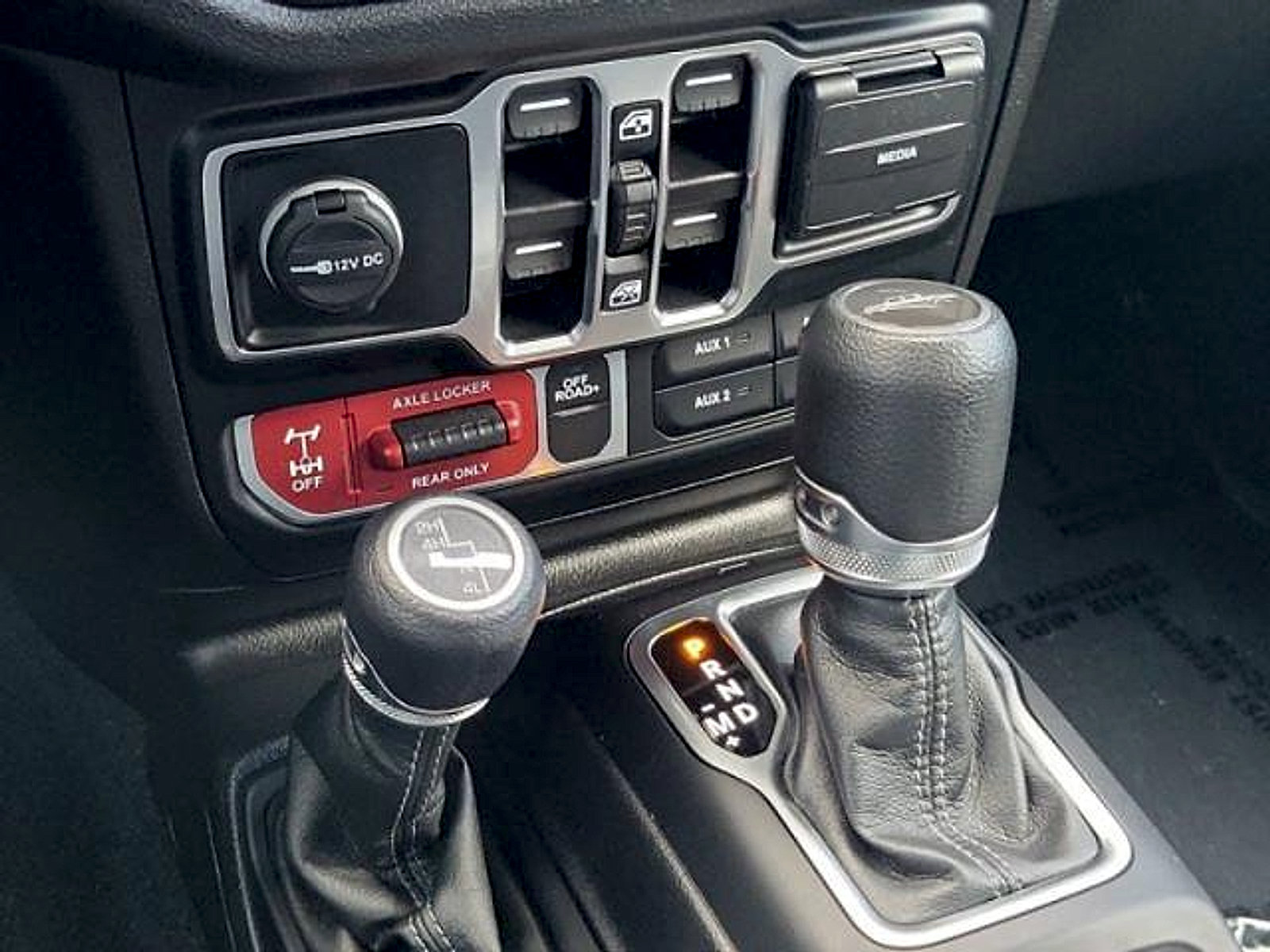 Used 2024 Jeep Gladiator Sport AWD/4WD image 28
