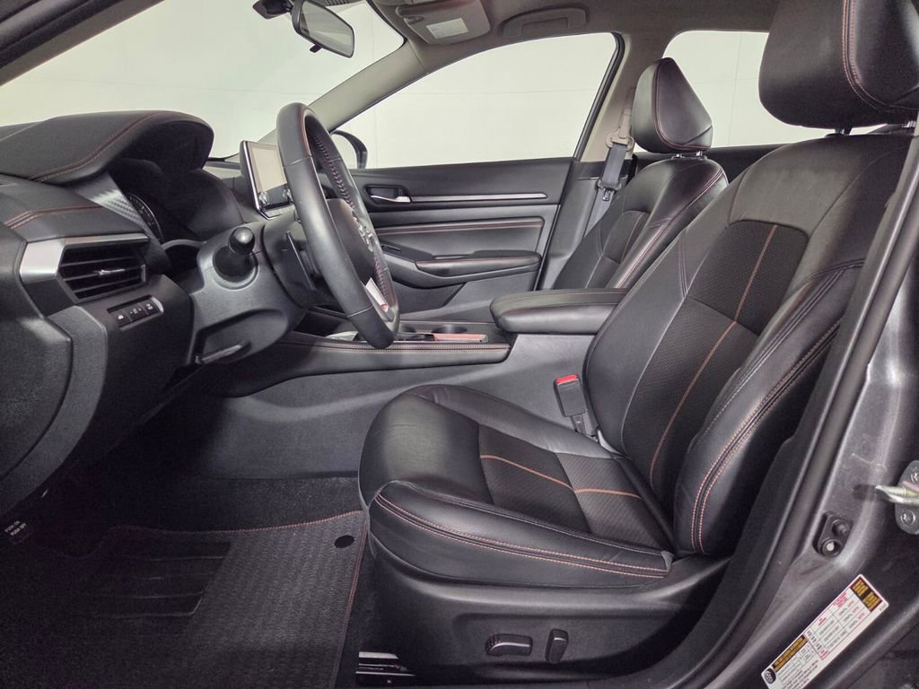 Used 2022 Nissan Altima 2.5 SR image 12