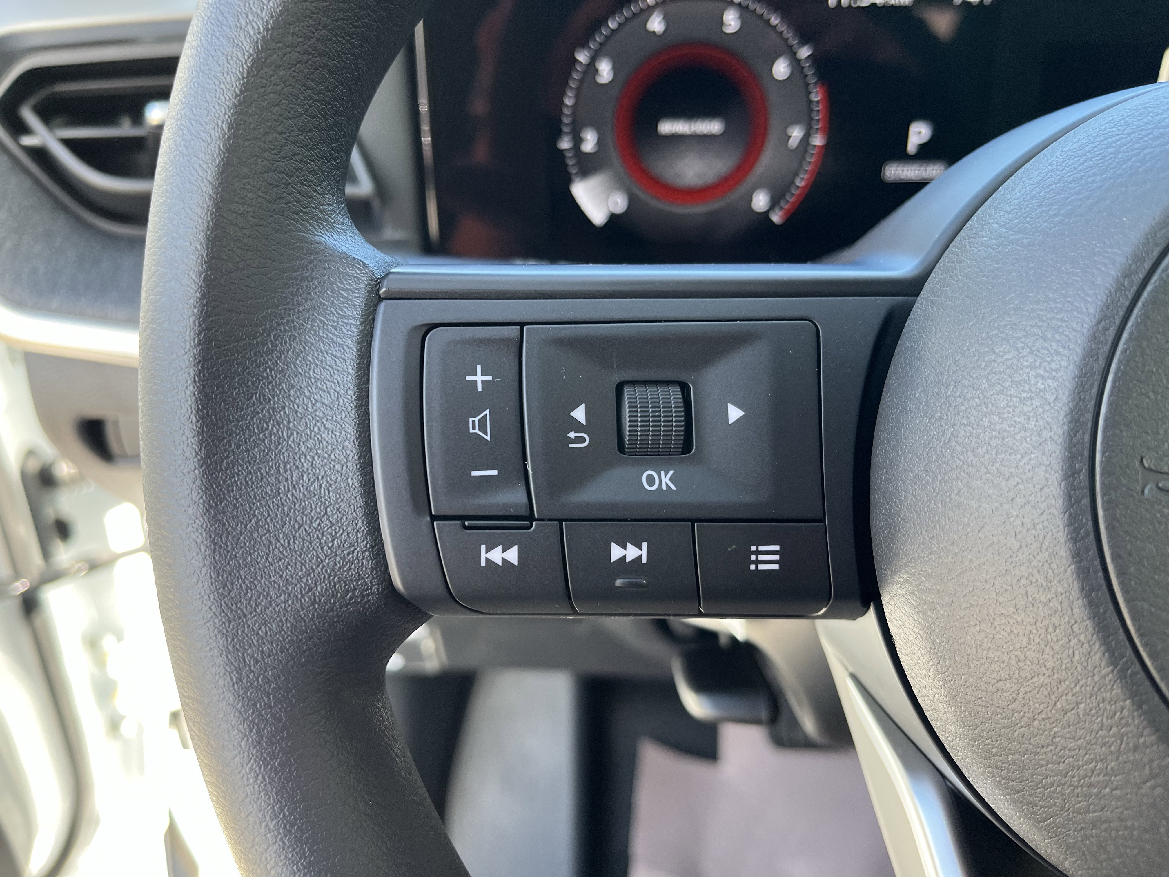 New 2026 Nissan Kicks SV w/ Cold Weather Package image 15