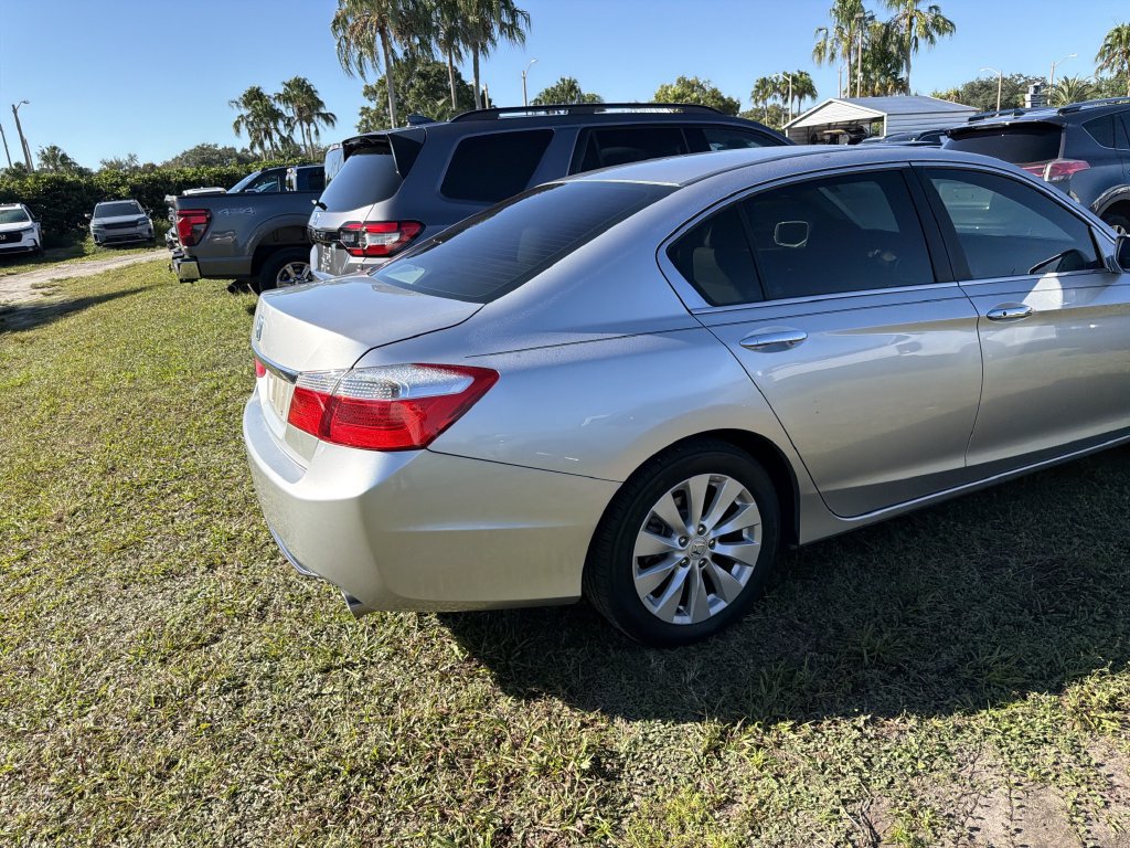 Used 2015 Honda Accord EX image 9