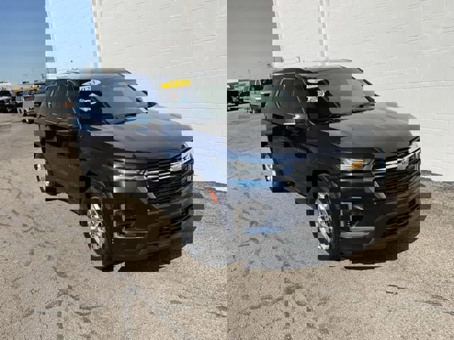 Used 2023 Chevrolet Traverse LS w/ Safety Package FWD image 1