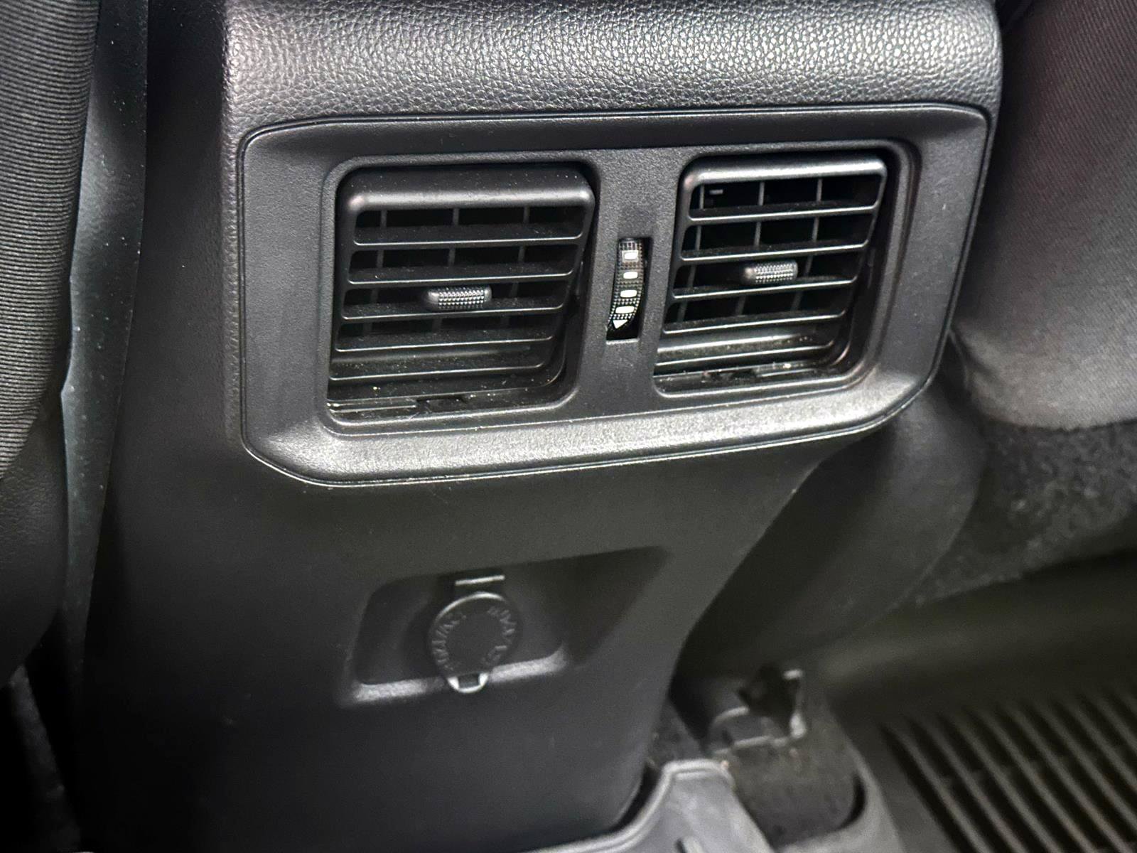 Certified 2023 Toyota RAV4 LE AWD/4WD image 20