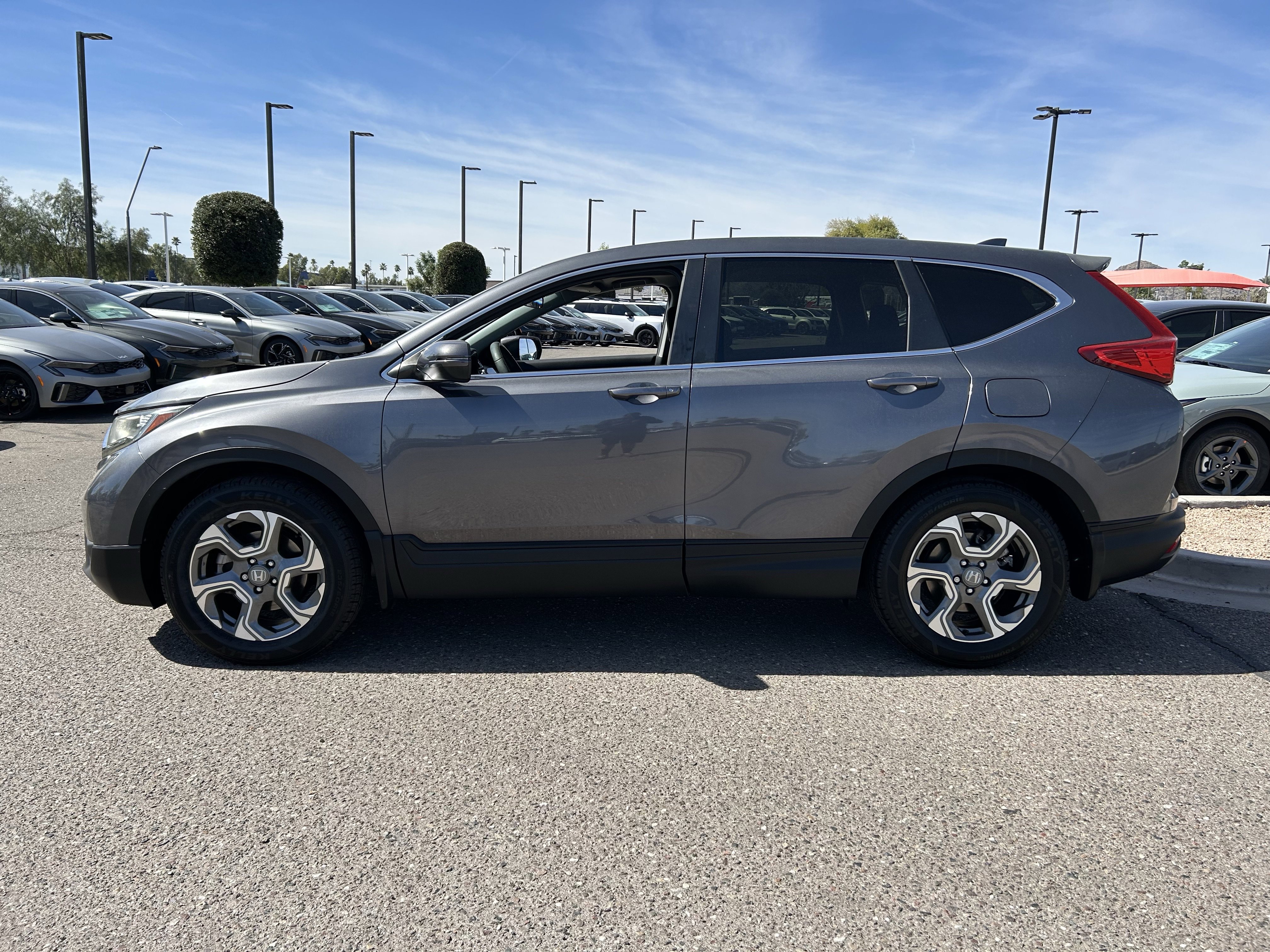 Used 2019 Honda CR-V EX image 3