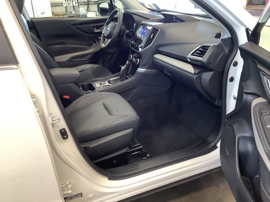 Certified 2023 Subaru Forester Limited AWD/4WD image 15