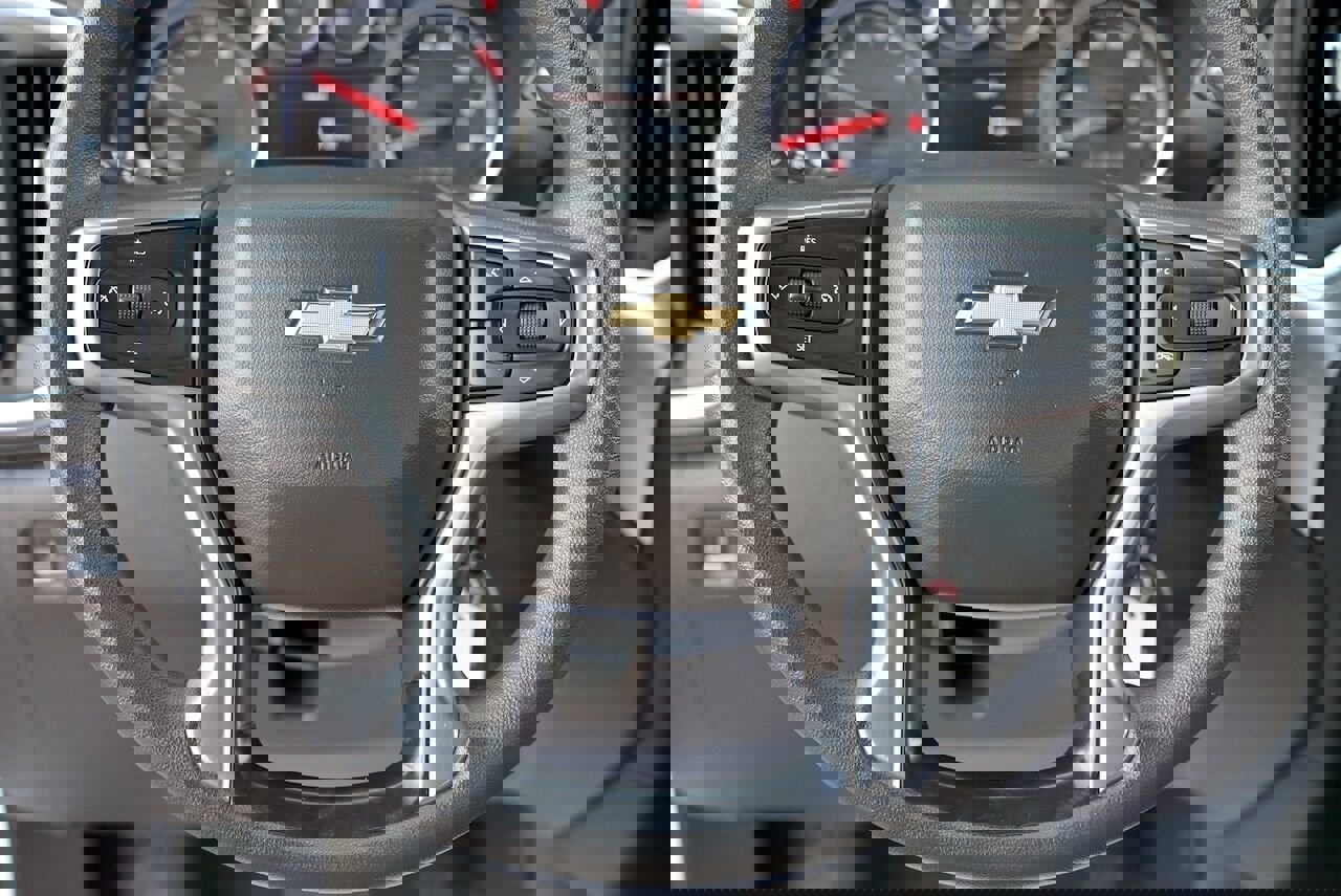 Used 2020 Chevrolet Silverado 1500 LT image 20