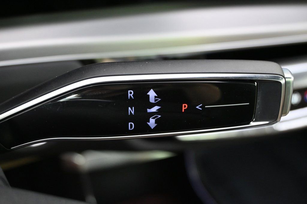 New 2025 Cadillac Lyriq Sport w/ Nappa Leather Package AWD/4WD image 29
