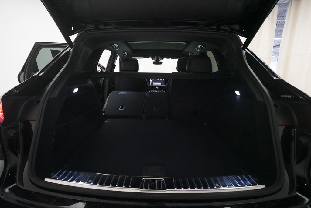 Certified 2021 Porsche Cayenne AWD/4WD image 11