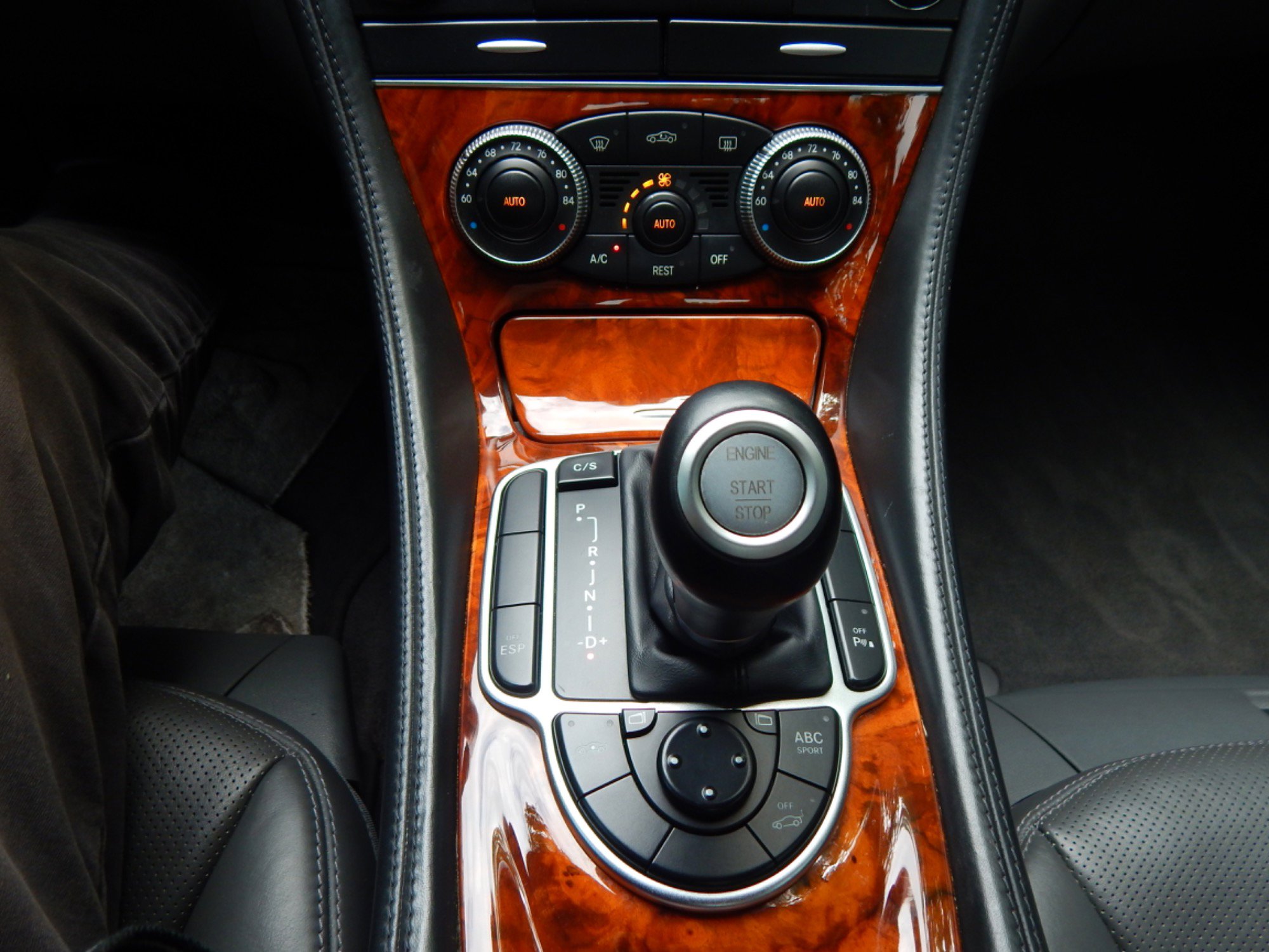 Used 2005 Mercedes-Benz SL 600 w/ AMG Sport Pkg image 18