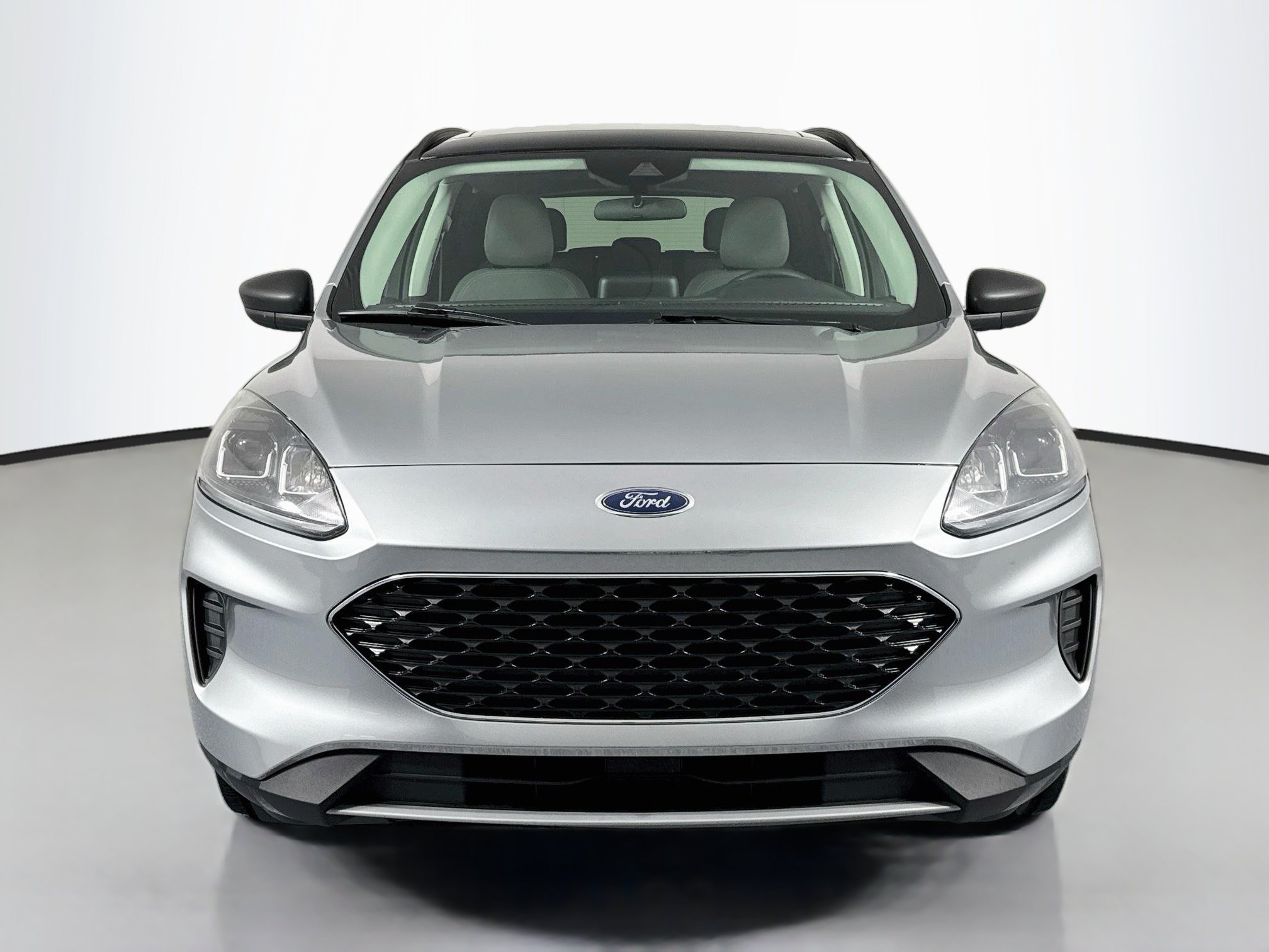 Used 2022 Ford Escape SE w/ Convenience Package AWD/4WD image 2