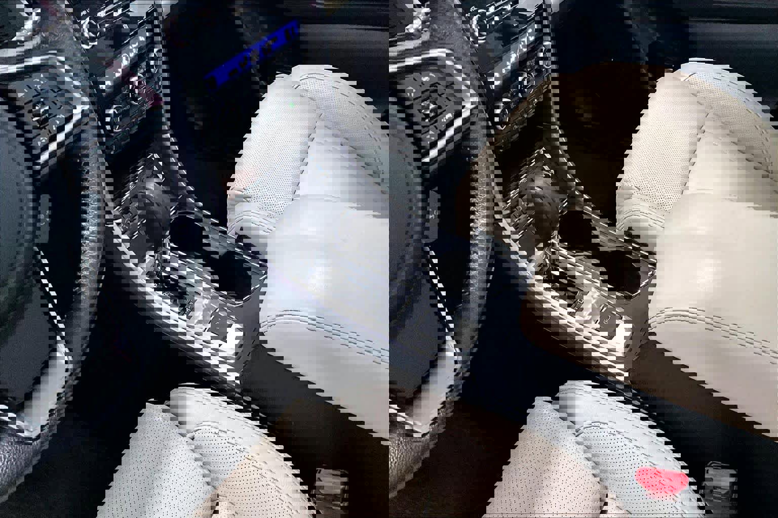 Used 2020 Subaru Ascent Limited w/ Technology Package AWD/4WD image 14