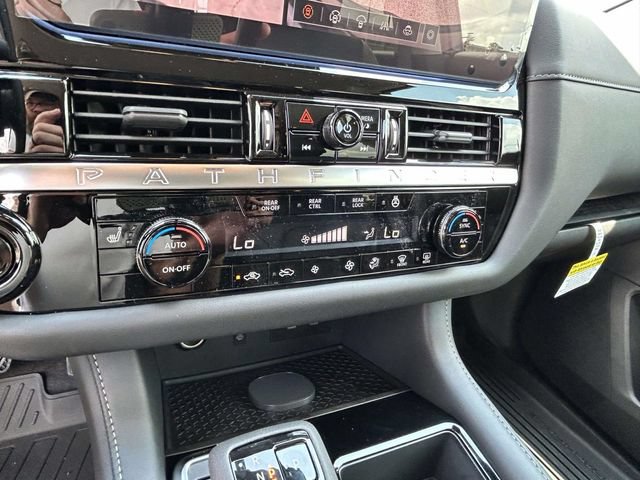 New 2026 Nissan Pathfinder SL FWD image 19