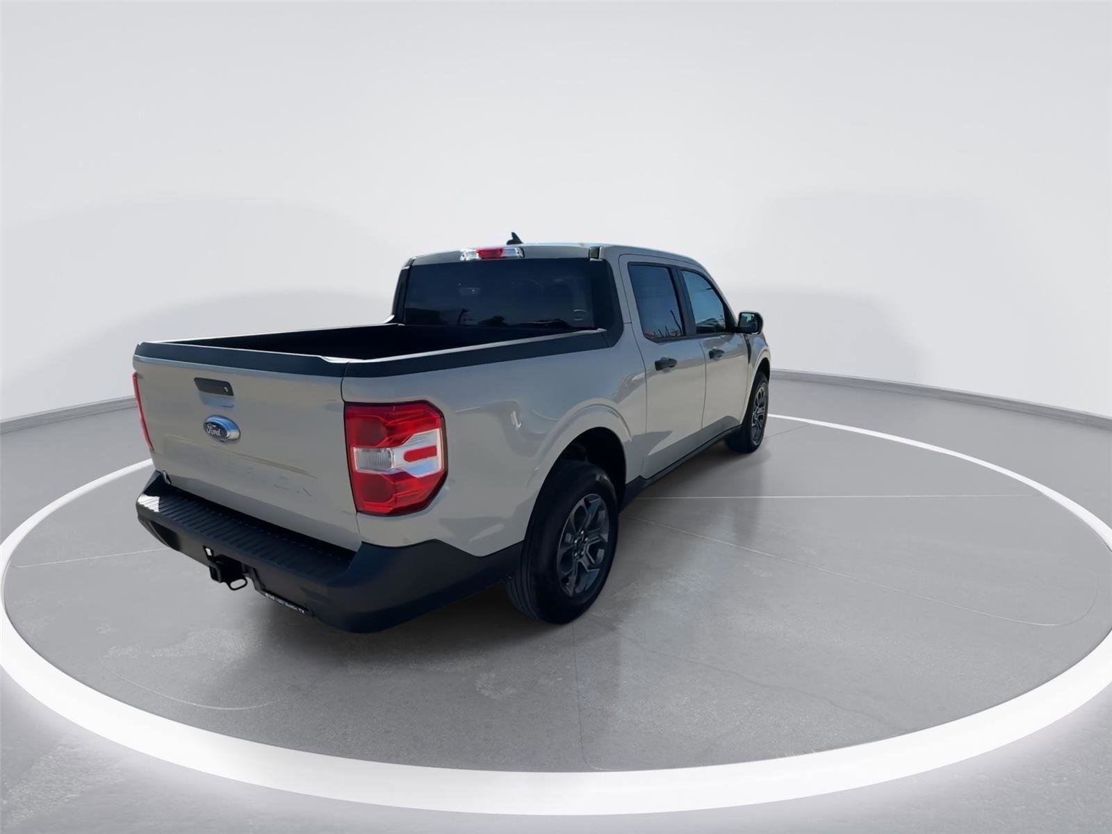 Used 2024 Ford Maverick XLT image 7