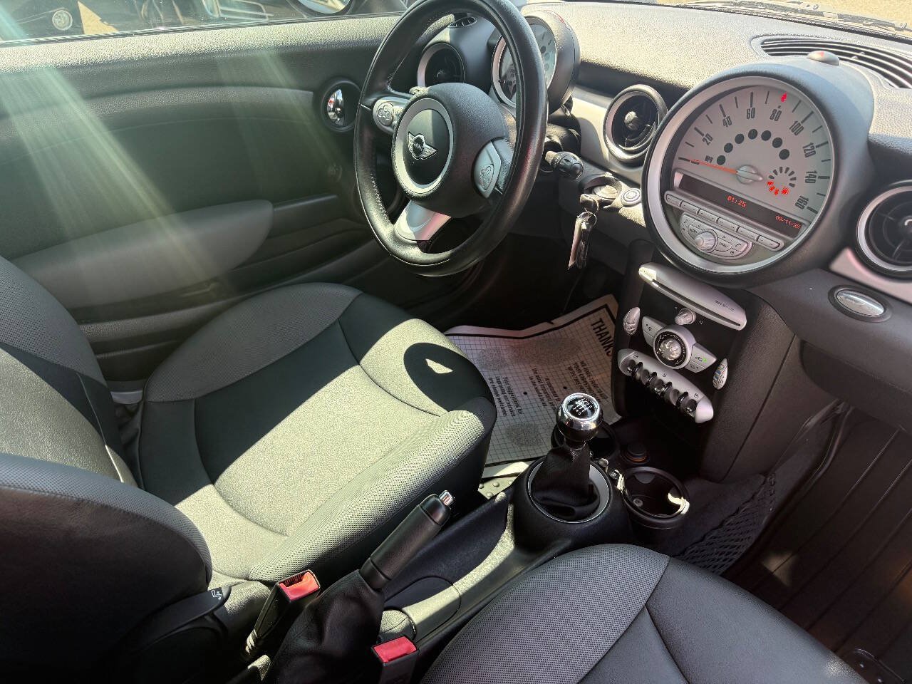 Used 2010 MINI Cooper Hardtop FWD image 14