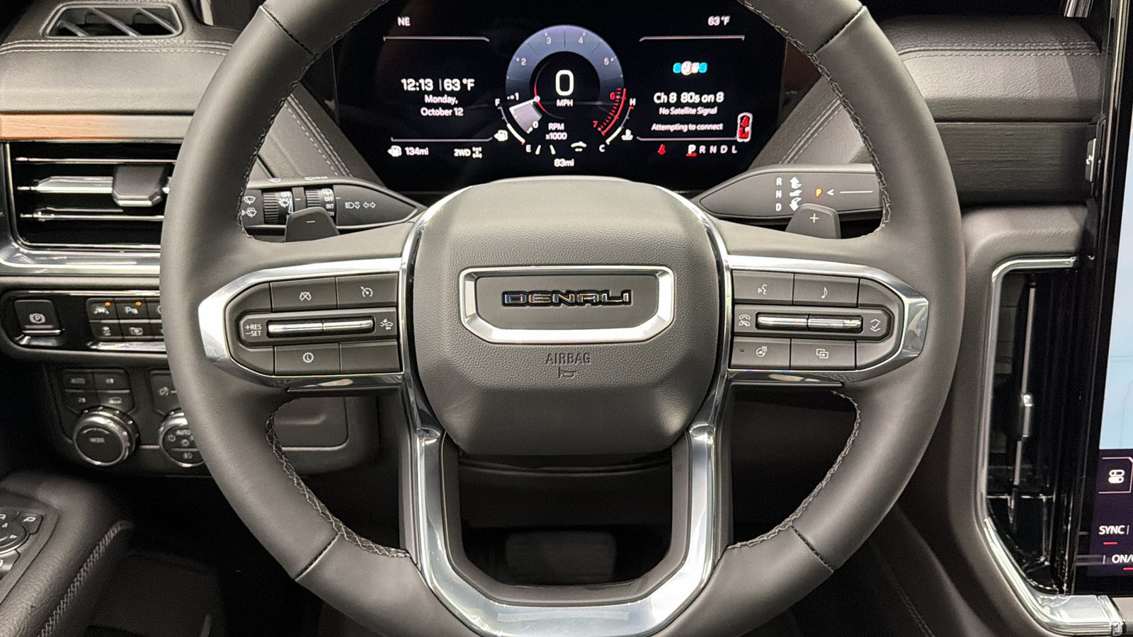 Used 2026 GMC Yukon Denali w/ Sun & Power Step Package AWD/4WD image 20
