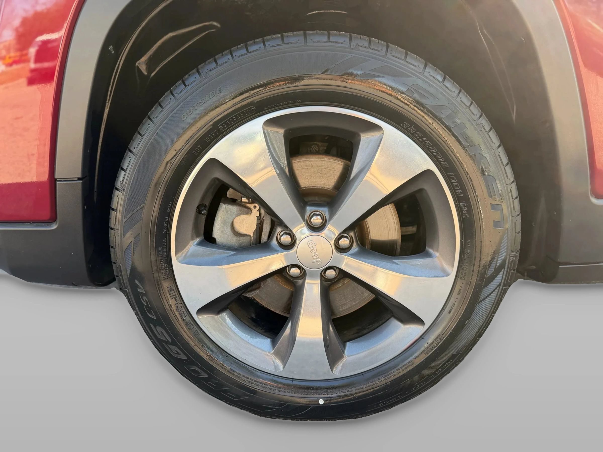 Used 2019 Jeep Cherokee Limited AWD/4WD image 32