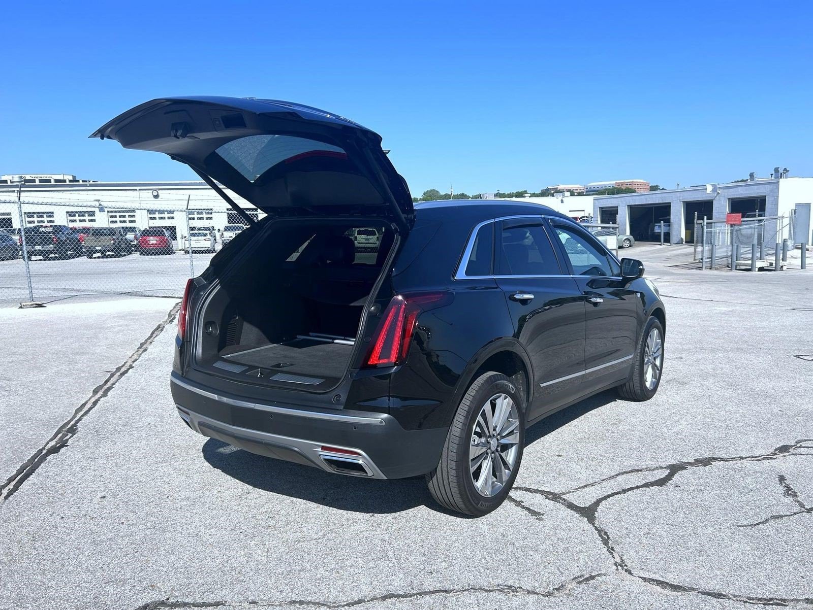 Certified 2023 Cadillac XT5 Premium Luxury AWD/4WD image 21