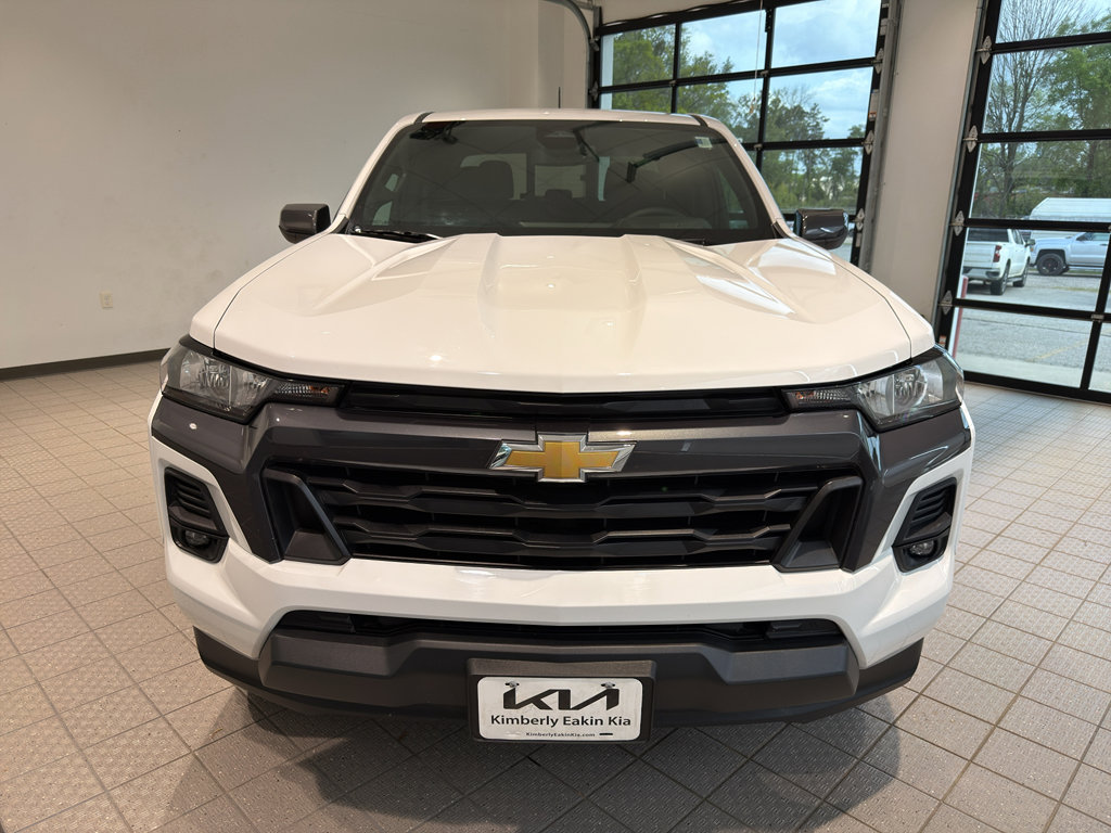 Used 2024 Chevrolet Colorado LT w/ LT Convenience Package II image 8