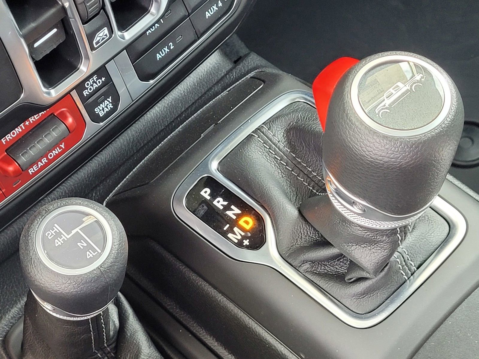 New 2025 Jeep Gladiator Rubicon image 13