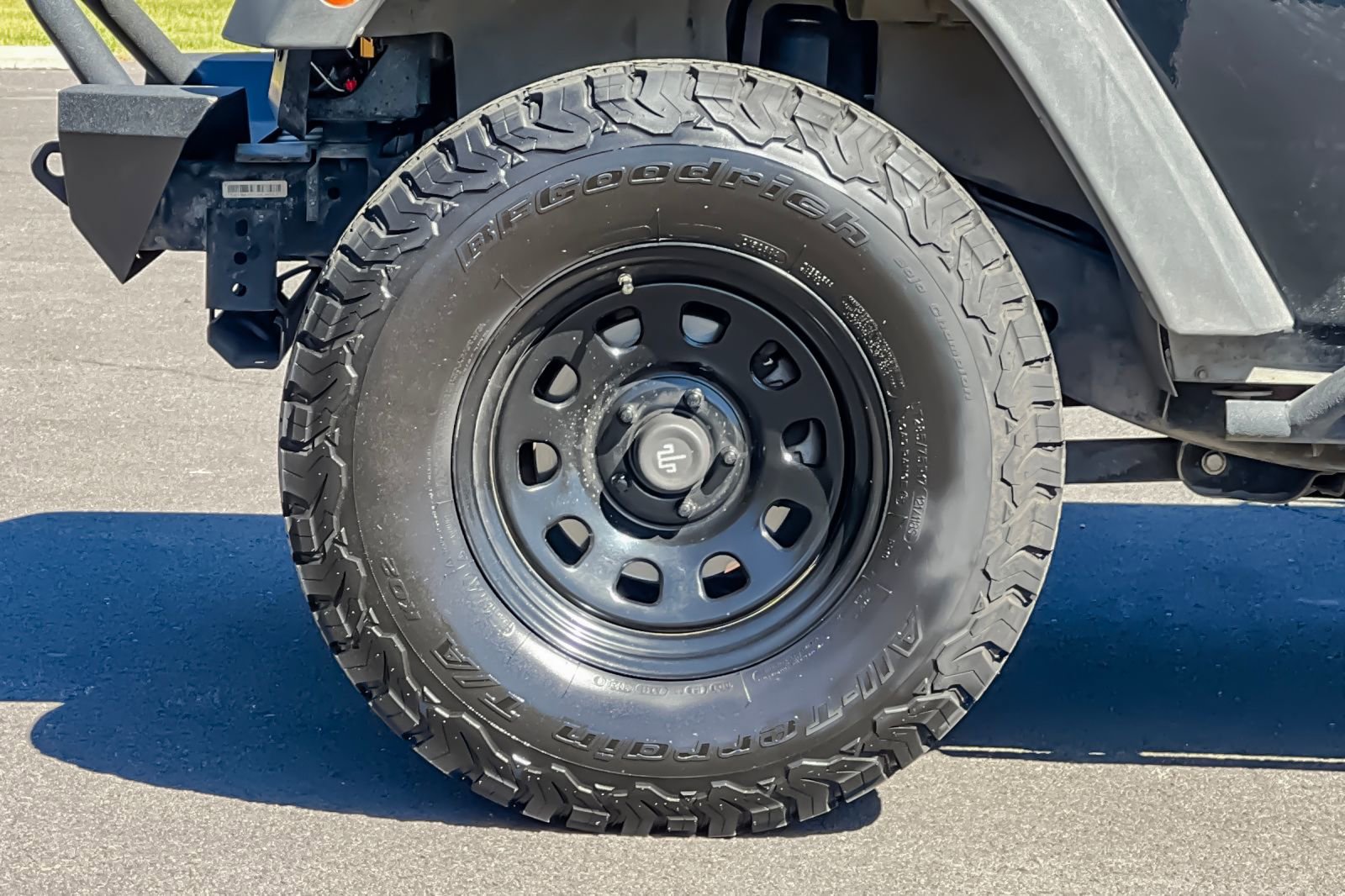 Used 2008 Jeep Wrangler Unlimited Rubicon w/ Dual Top Group image 34