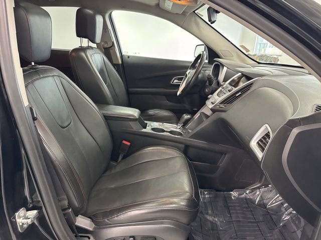 Used 2016 Chevrolet Equinox LTZ w/ Enhanced Convenience Package image 23