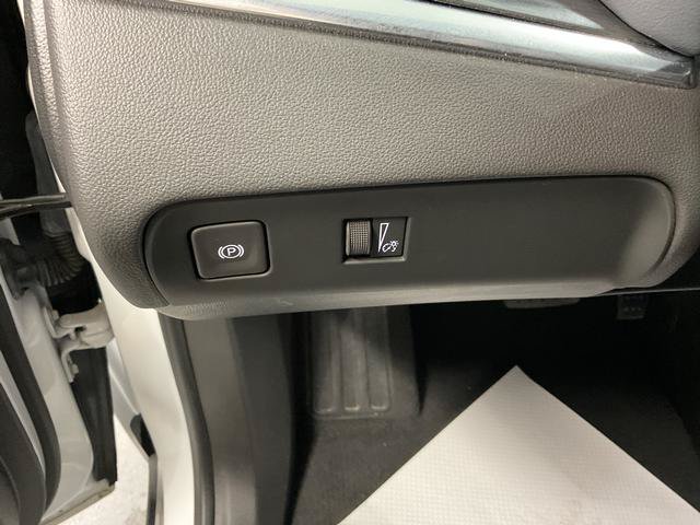 Used 2024 Buick Enclave Essence w/ Experience Buick Package FWD image 13