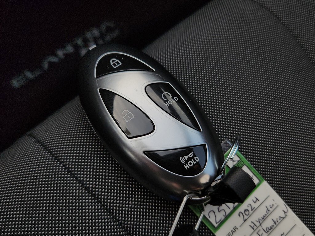 Certified 2024 Hyundai Elantra N Line image 31