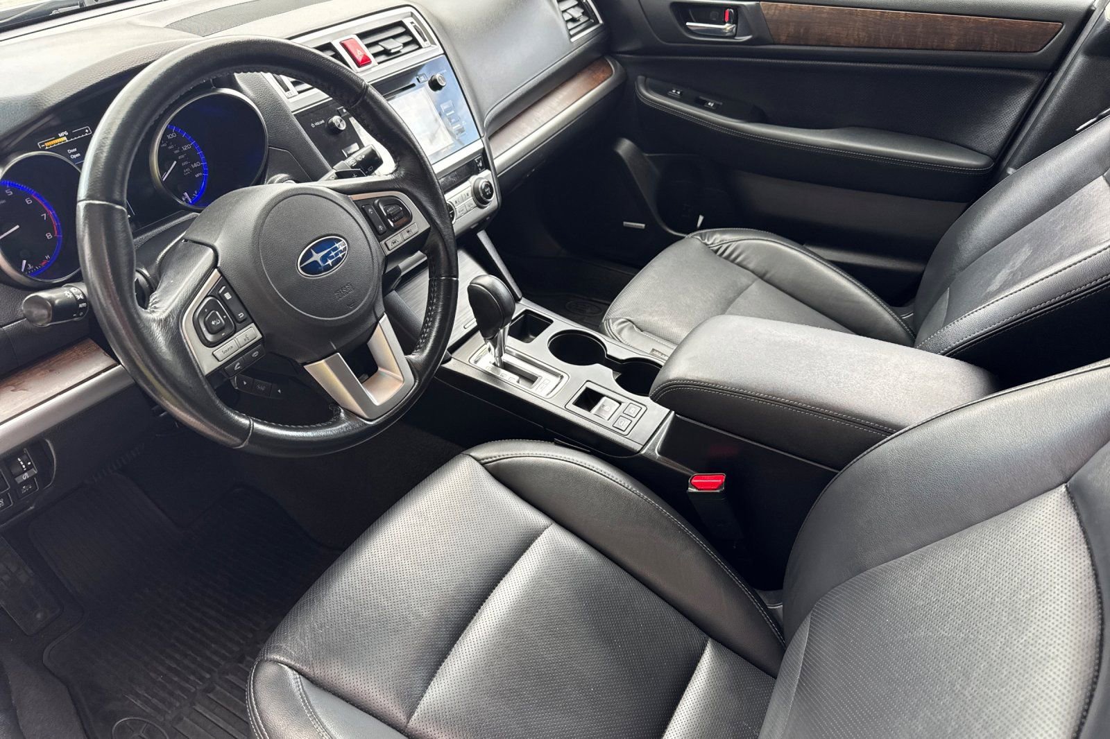 Used 2016 Subaru Outback 2.5i Limited AWD/4WD image 7