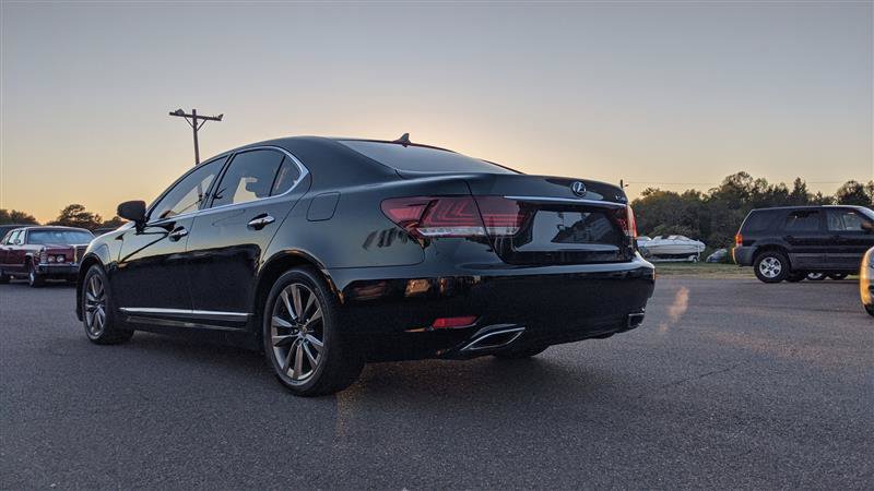 Used 2013 Lexus LS 460 AWD w/ Comfort Pkg image 13