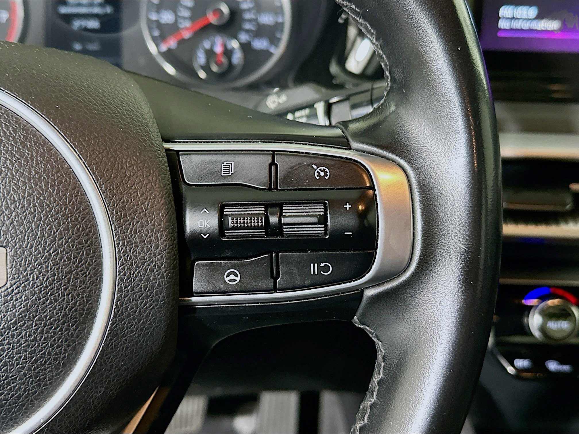 Used 2022 Kia K5 GT-Line FWD image 17