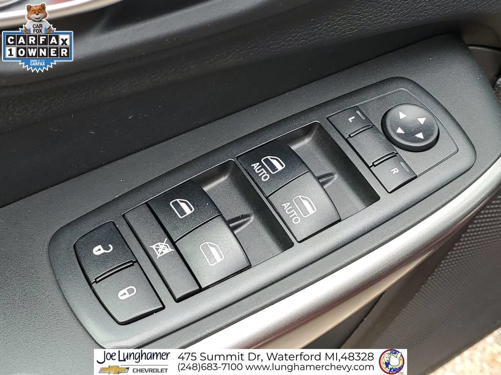 Used 2019 Jeep Cherokee Limited w/ Technology Group AWD/4WD image 24