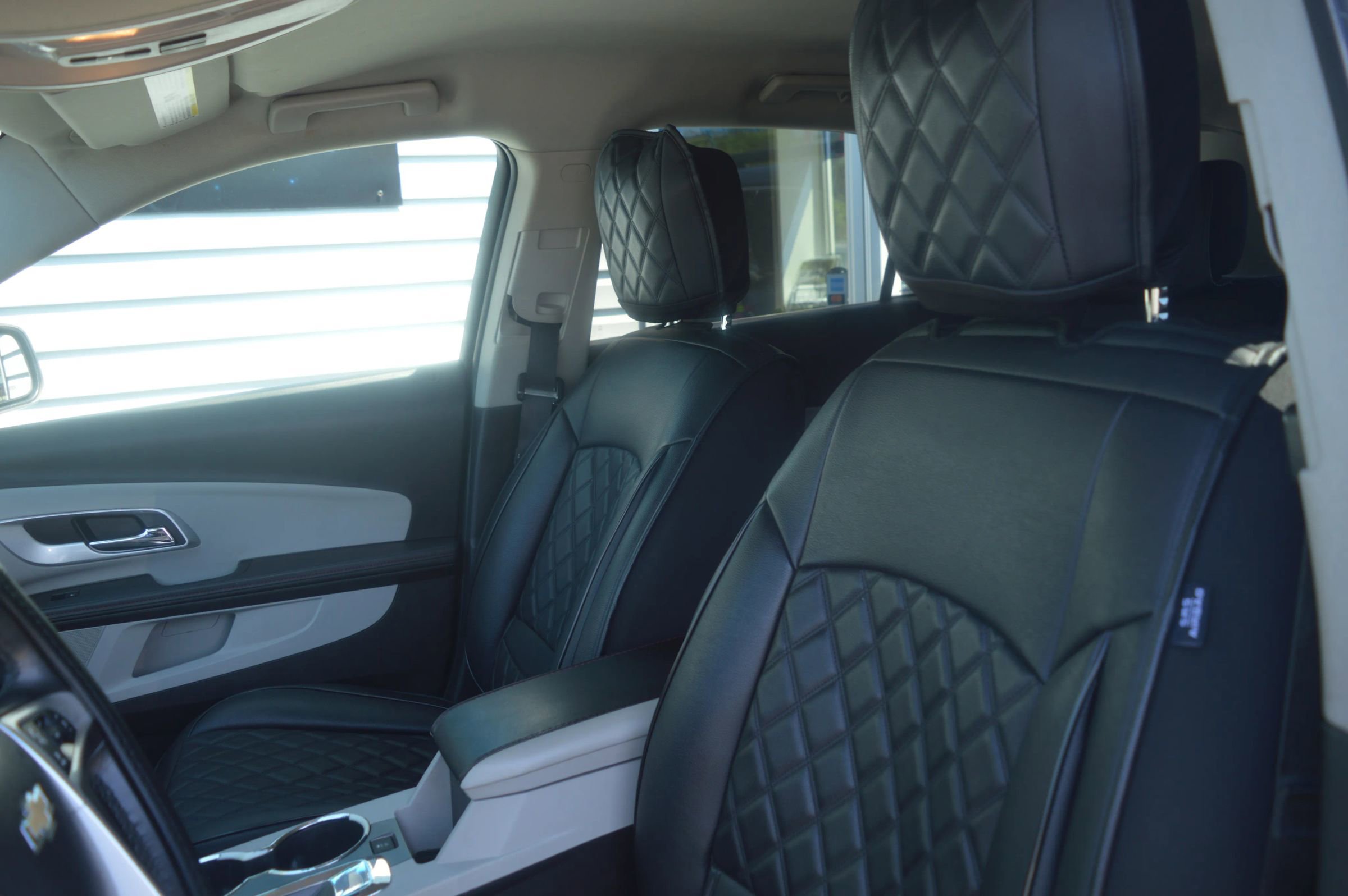 Used 2011 Chevrolet Equinox LT w/ Driver Convenience Package FWD image 12
