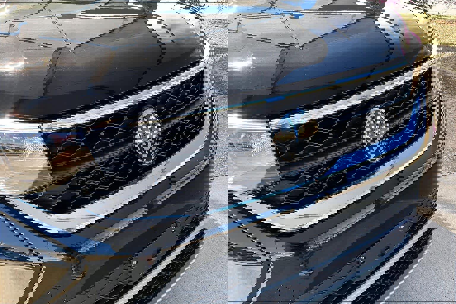 Used 2024 Volkswagen Taos SE image 30