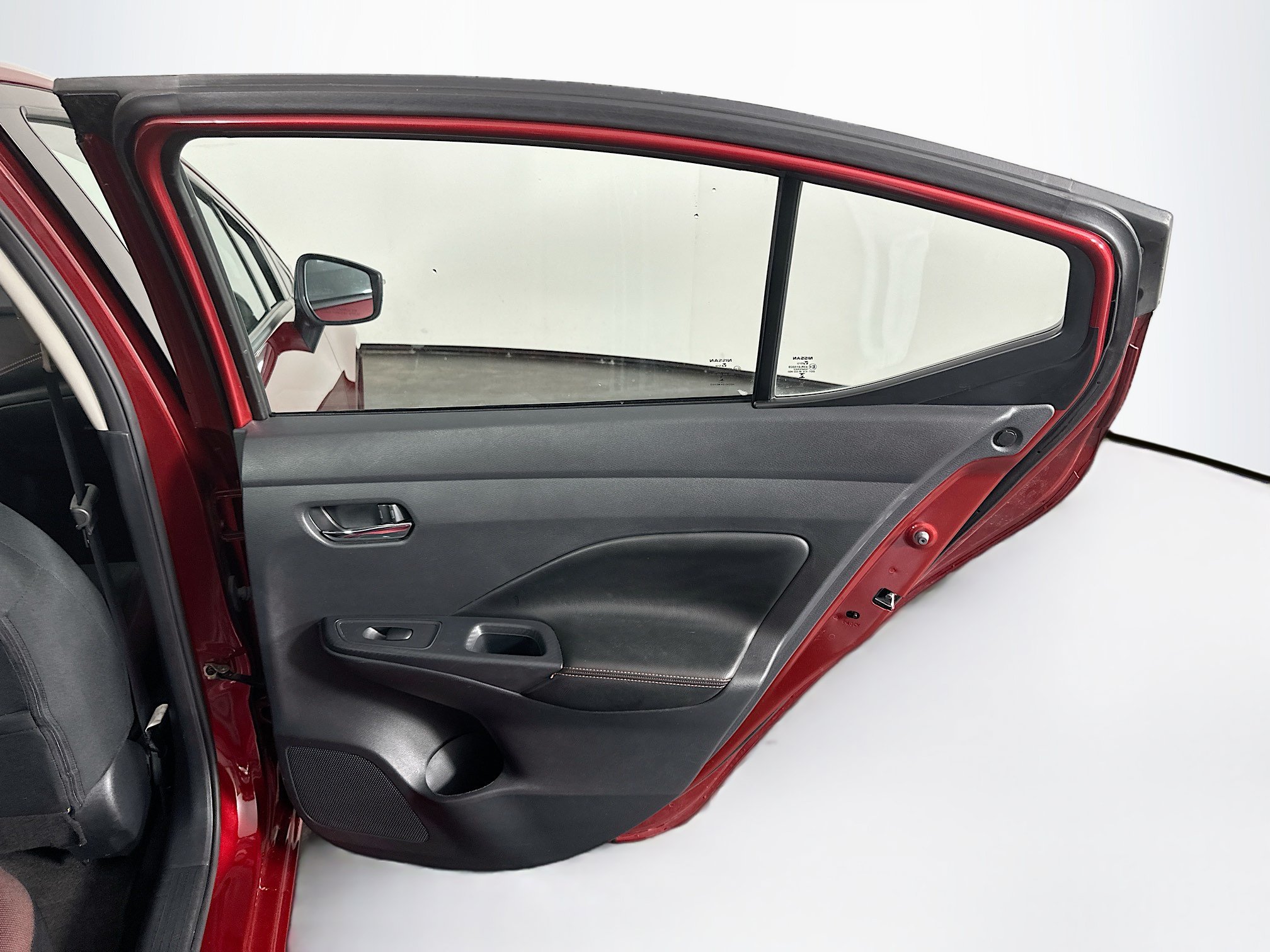 Used 2025 Nissan Versa SR w/ Trunk Package FWD image 28