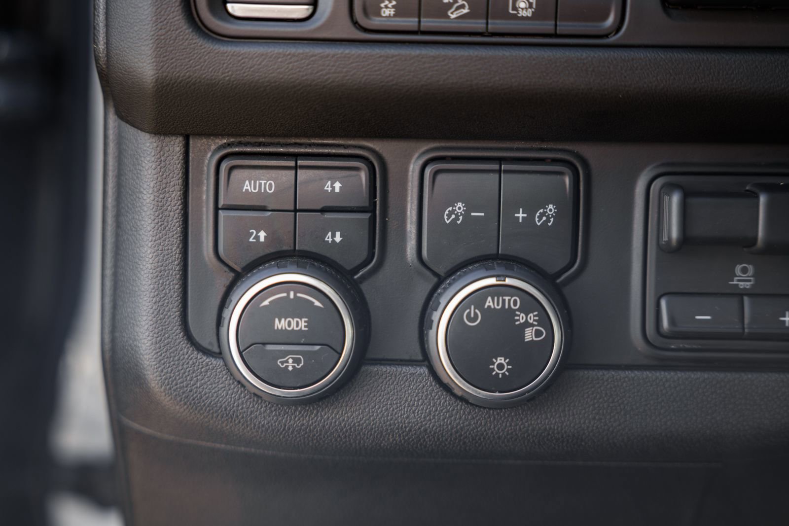 Used 2023 Chevrolet Tahoe High Country image 49